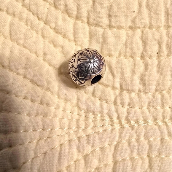 Authentic Pandora Da Vinci Silver Clip, RETIRED - Picture 1 of 5